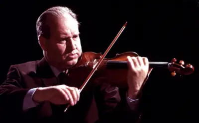 15 Most Famous Violinists Of All Time (18th Century To Today)