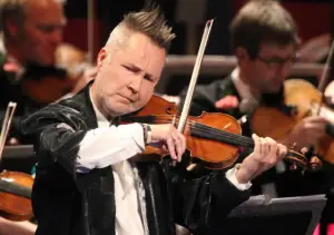 15 Most Famous Violinists Of All Time 18th Century To Today   Nigel Kennedy 300x211 